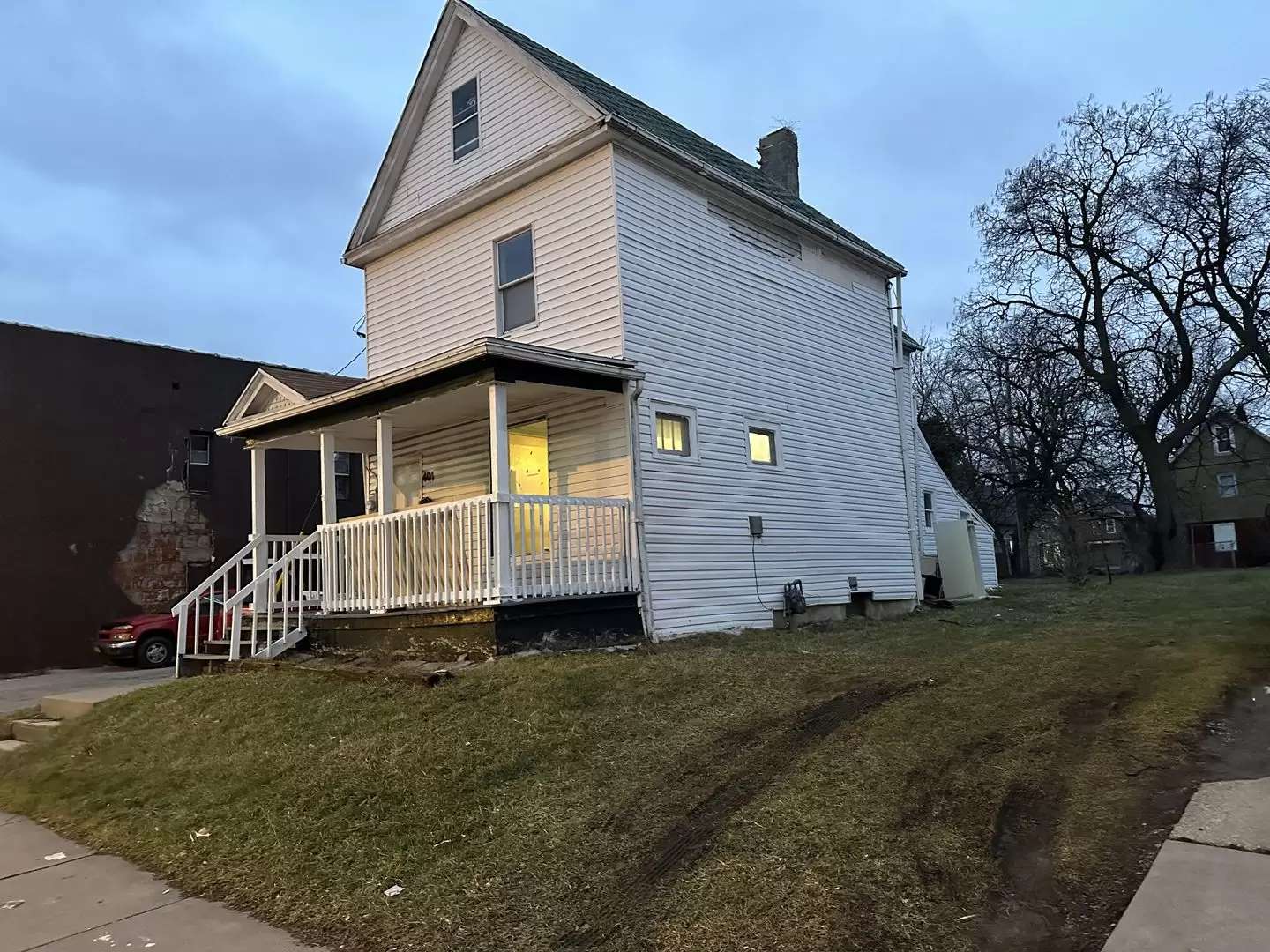 Property Image 3