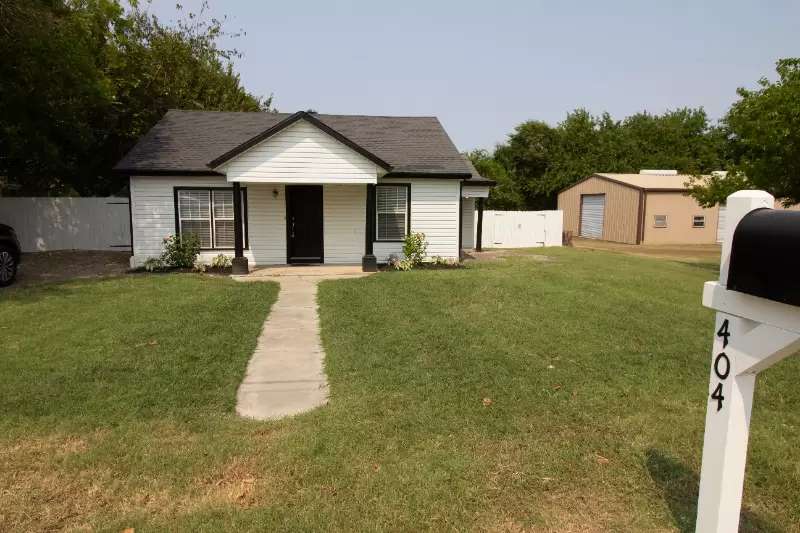 Property Image 3