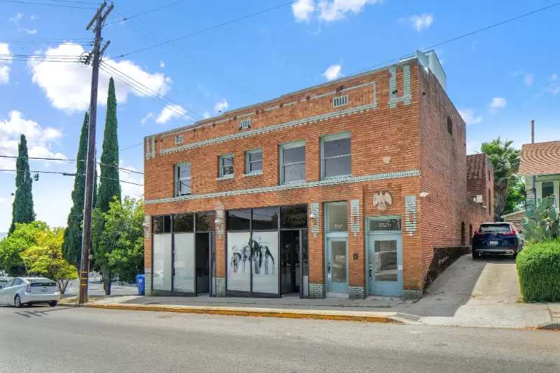 Property Image 3