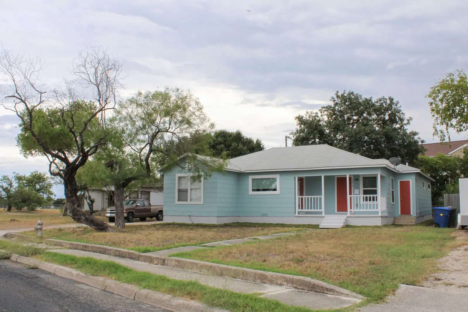 Property Image 3