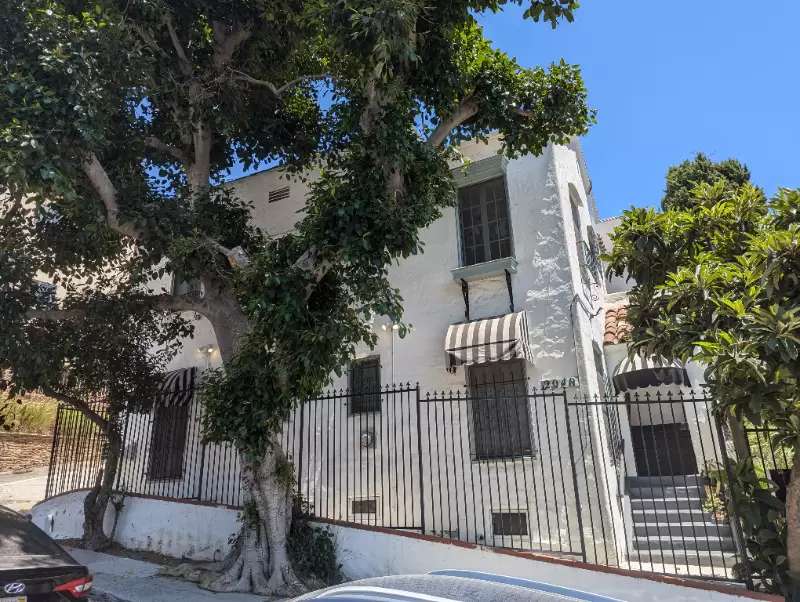 Property Image 3