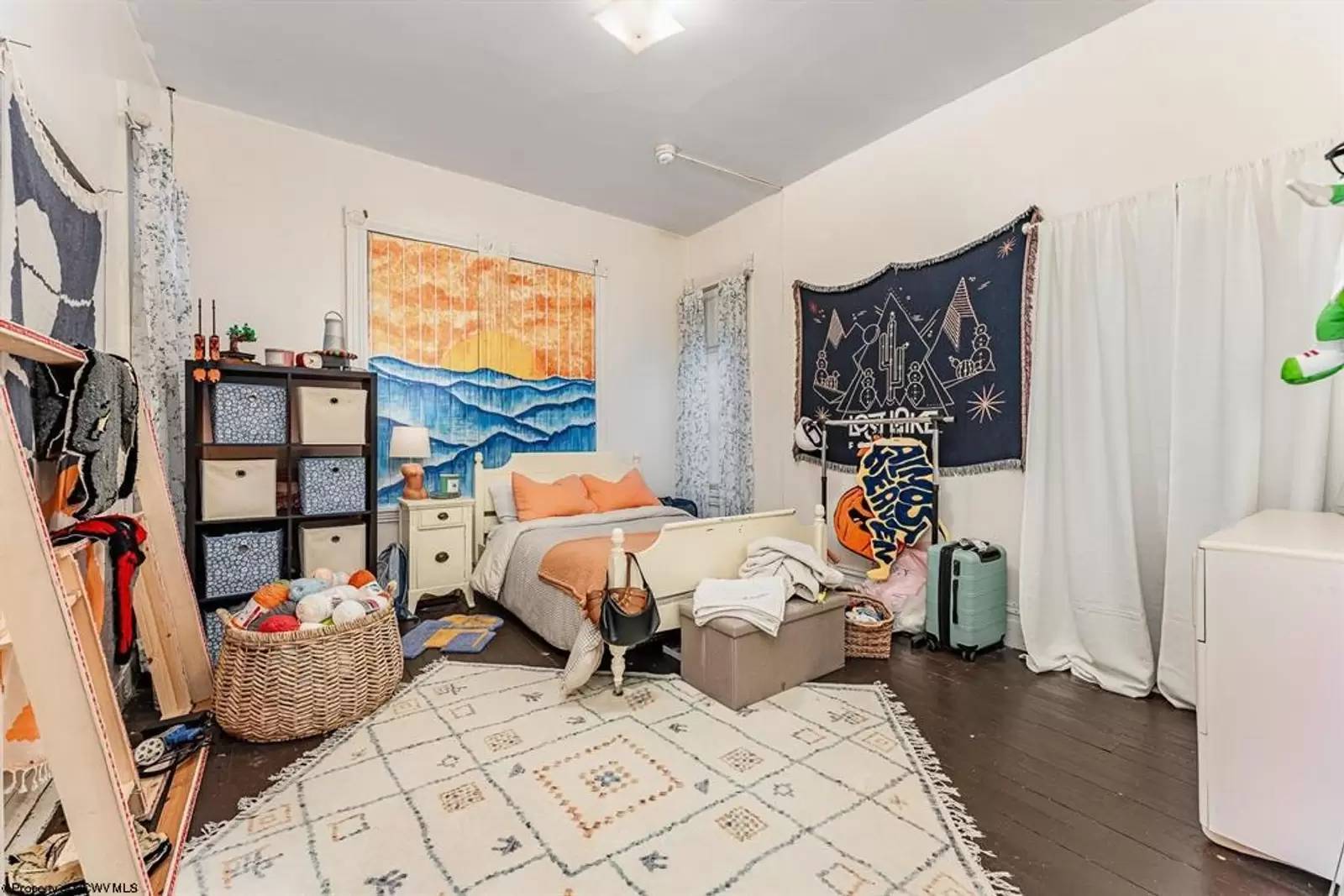 Property Image 4