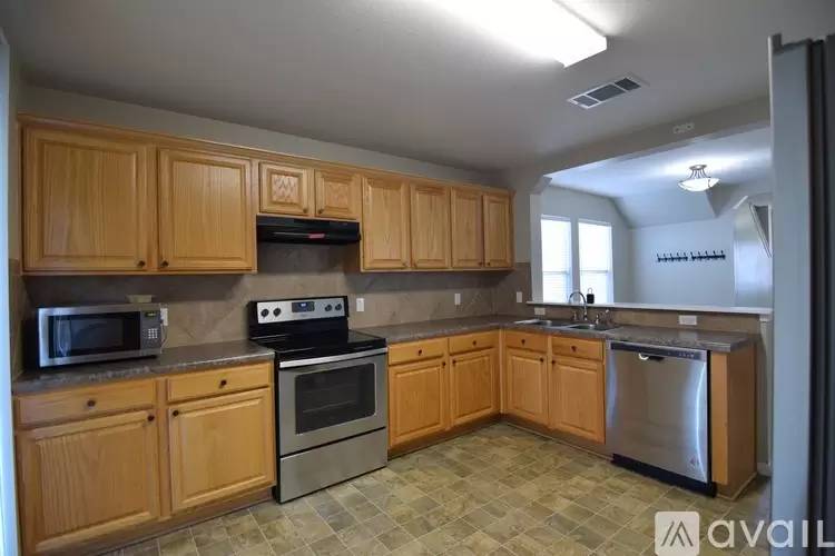 Property Image 4