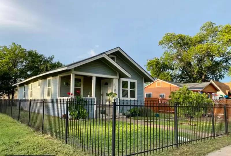 Property Image 1