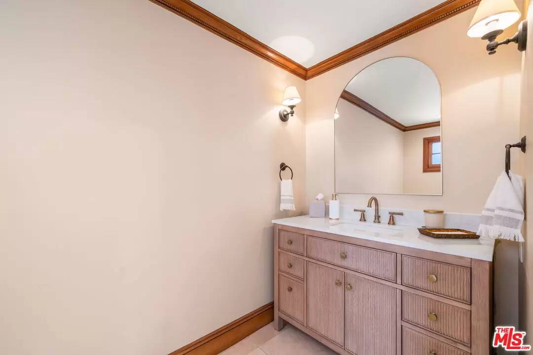 Property Image 68