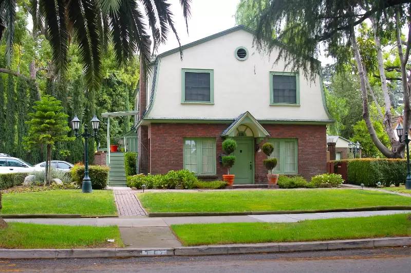 Property Image 1