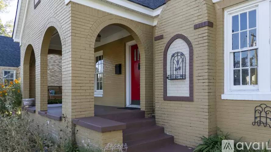 Property Image 4