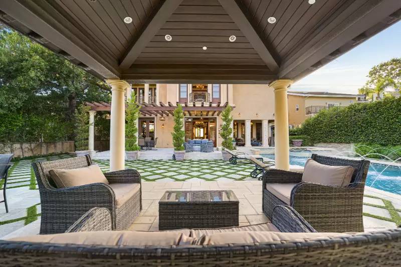 Property Image 9