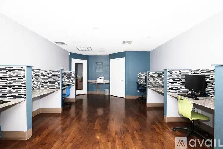Property Image 8