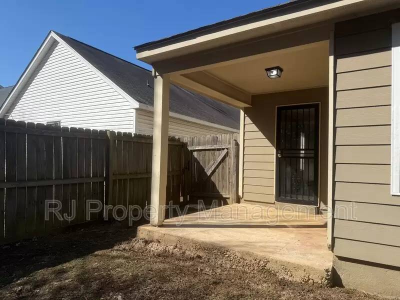 Property Image 25
