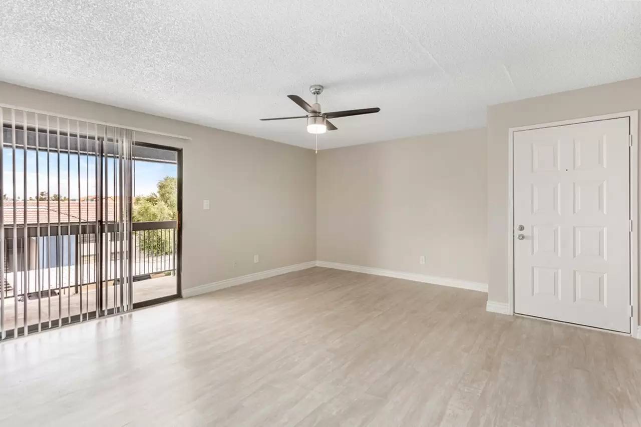 Property Image 102
