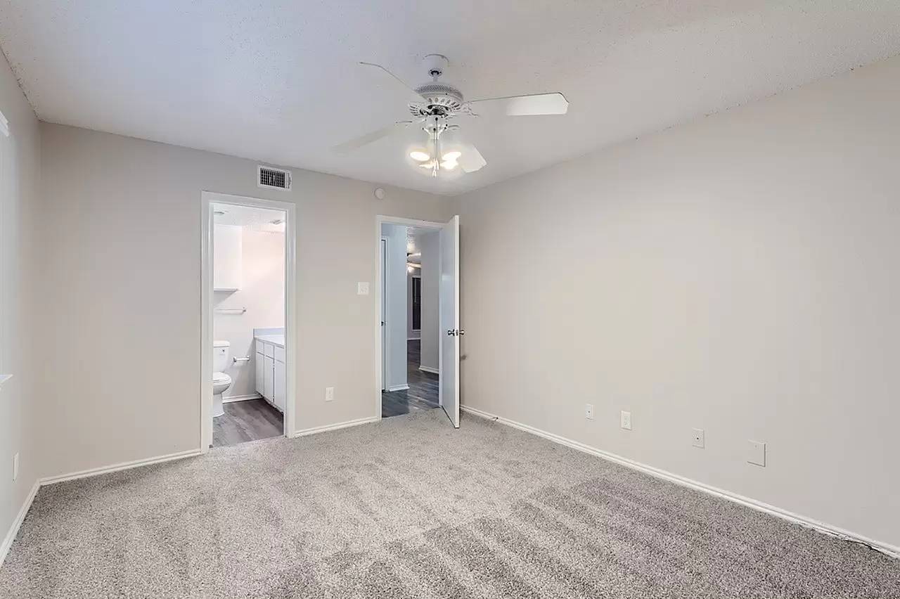 Property Image 96