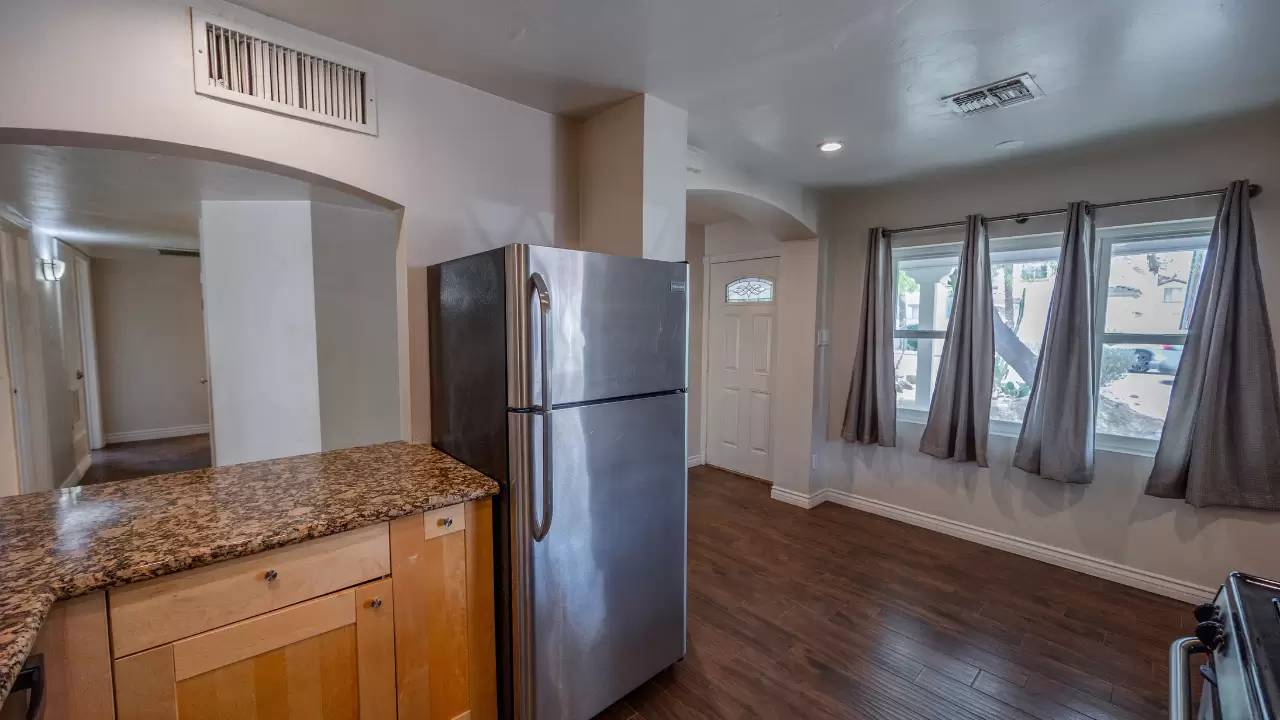 Property Image 6