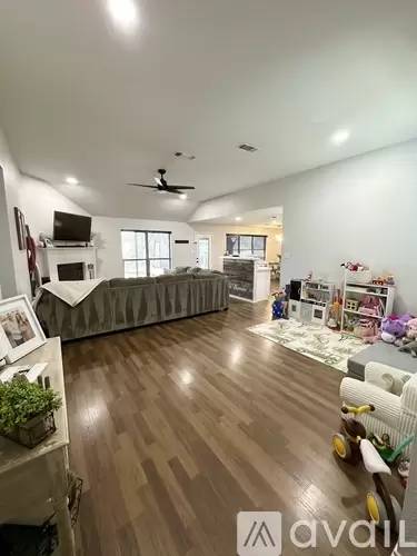 Property Image 4