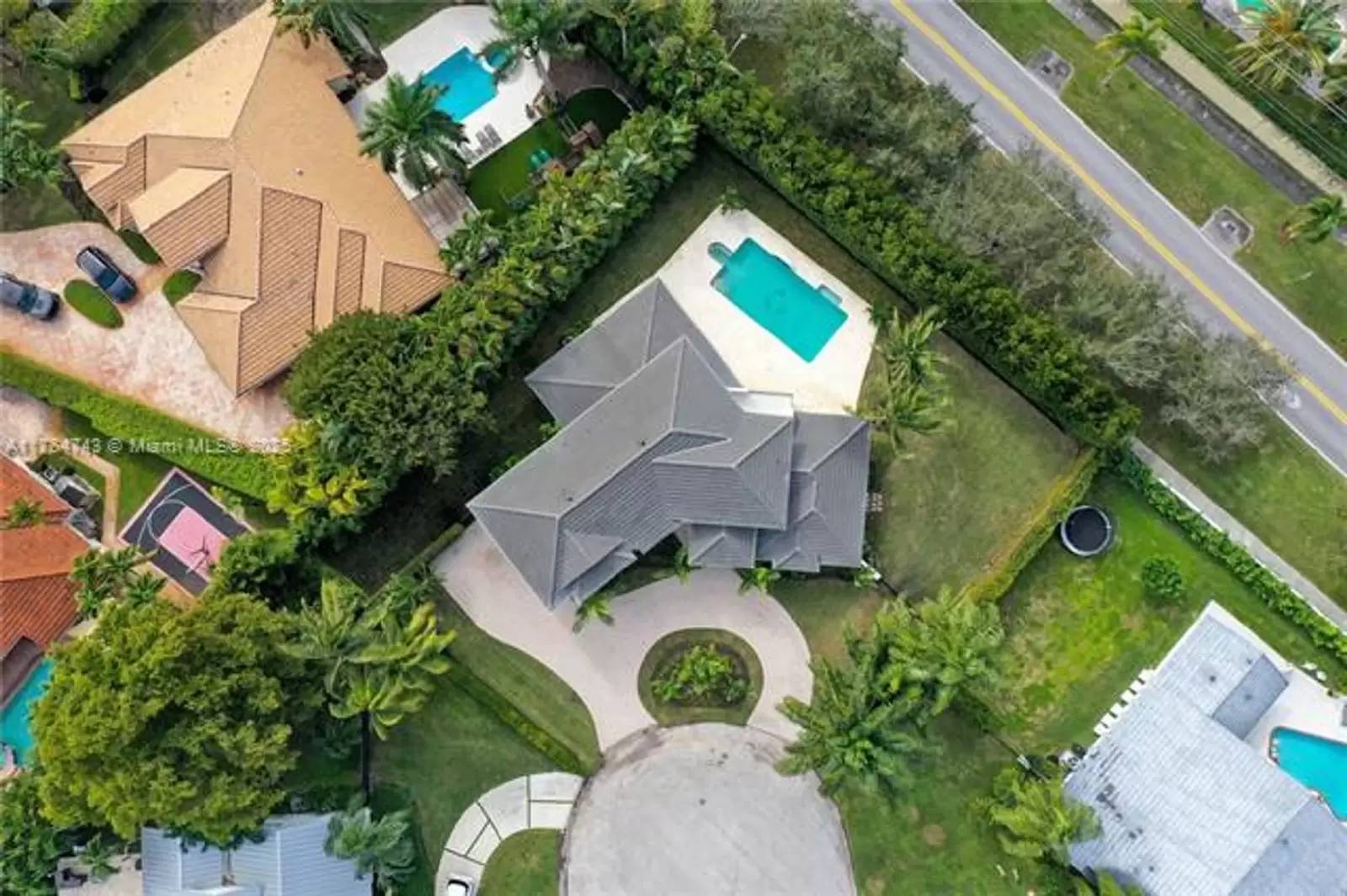 Property Image 37