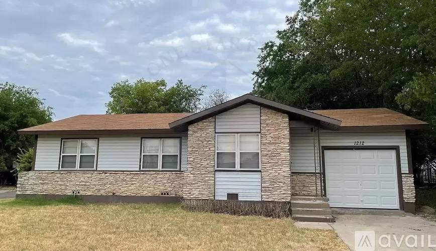 Property Image 1