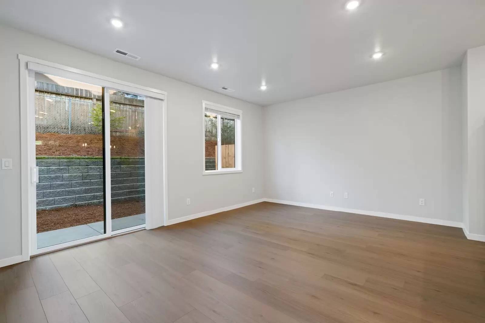 Property Image 80