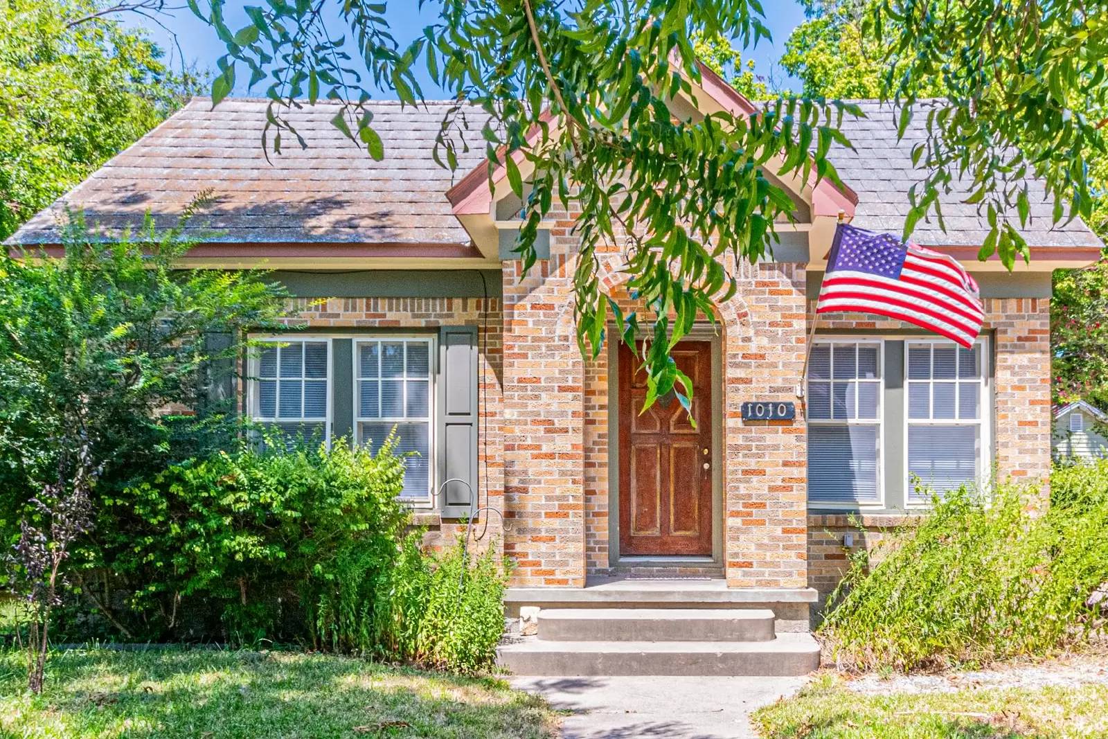 Property Image 1