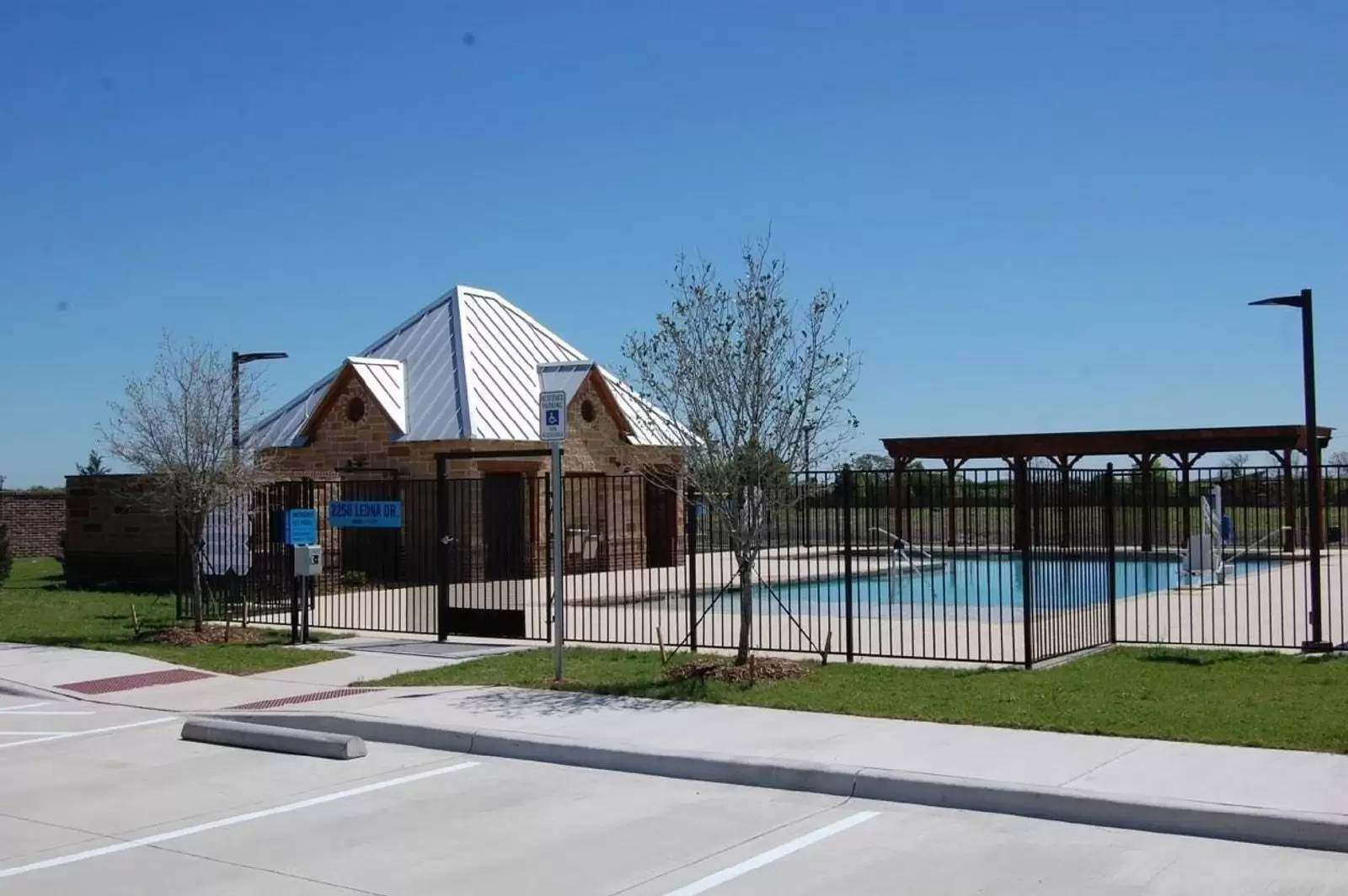 Property Image 4