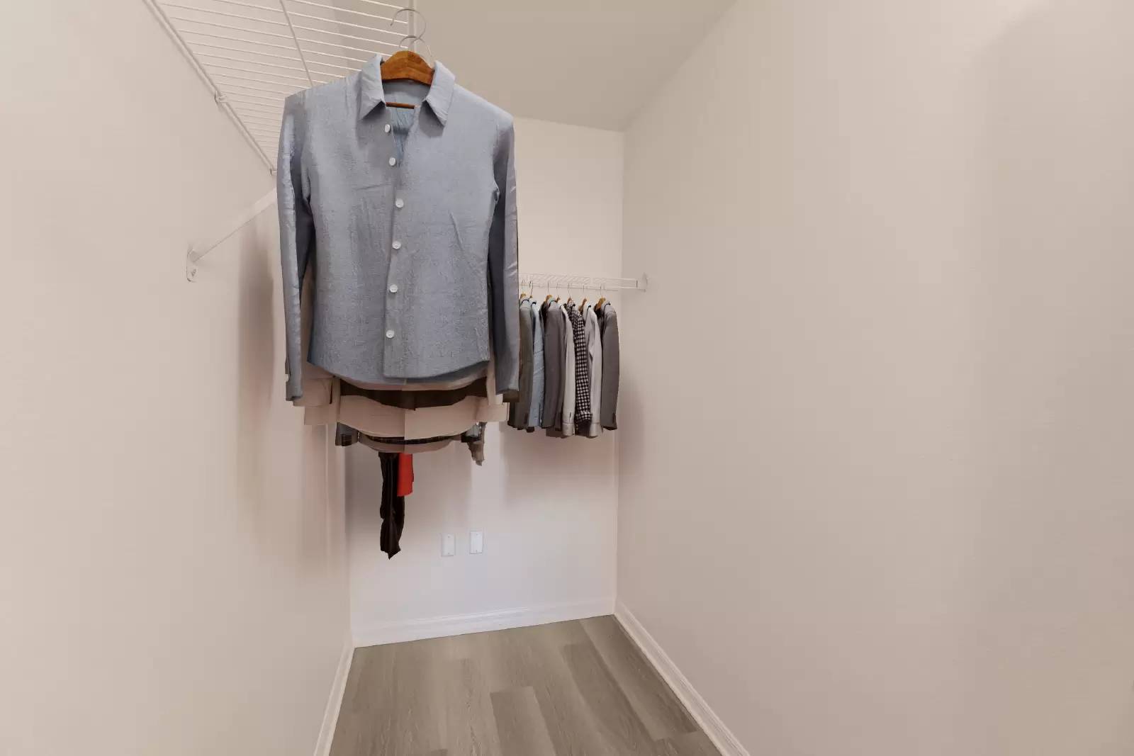 Property Image 100