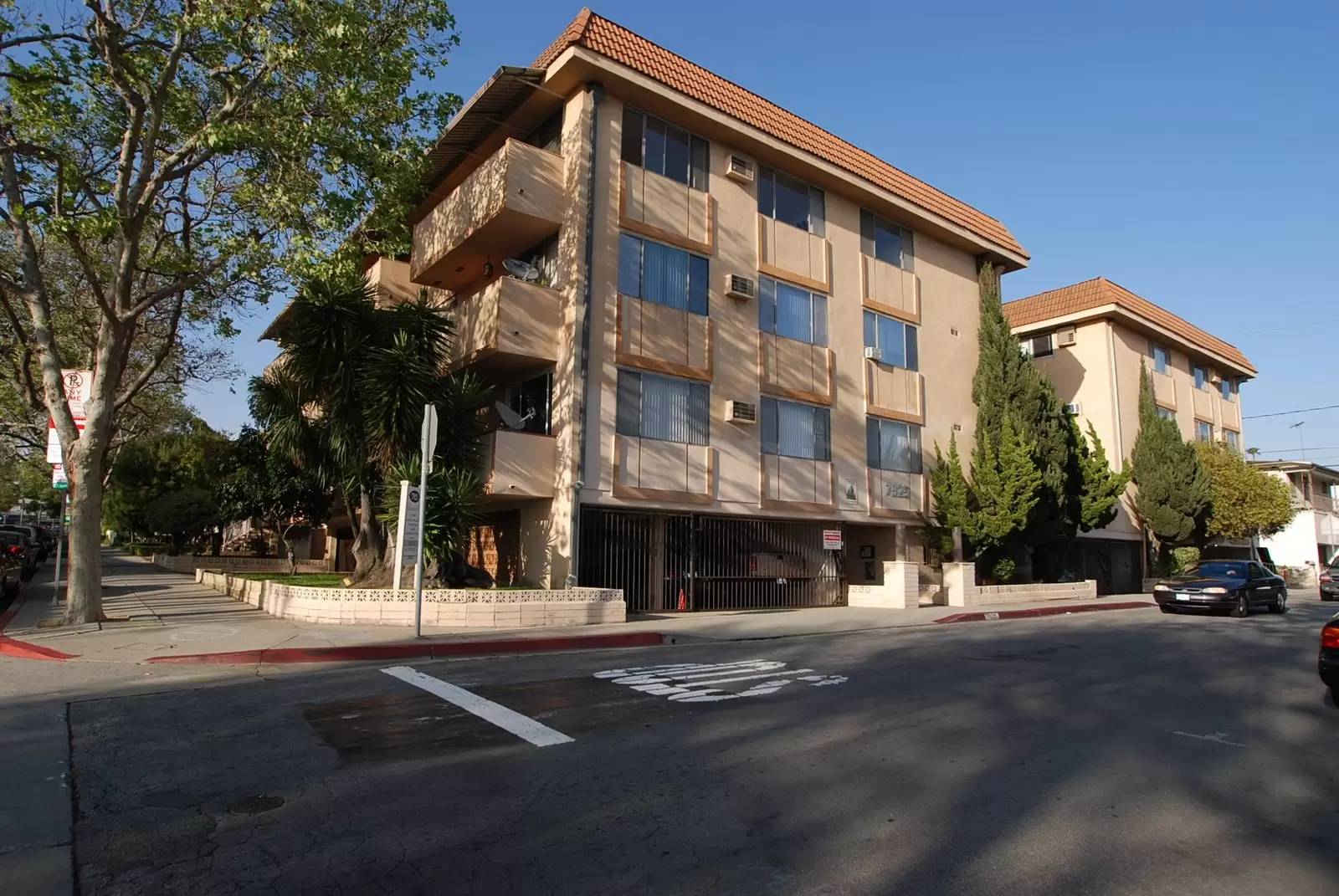 Property Image 4