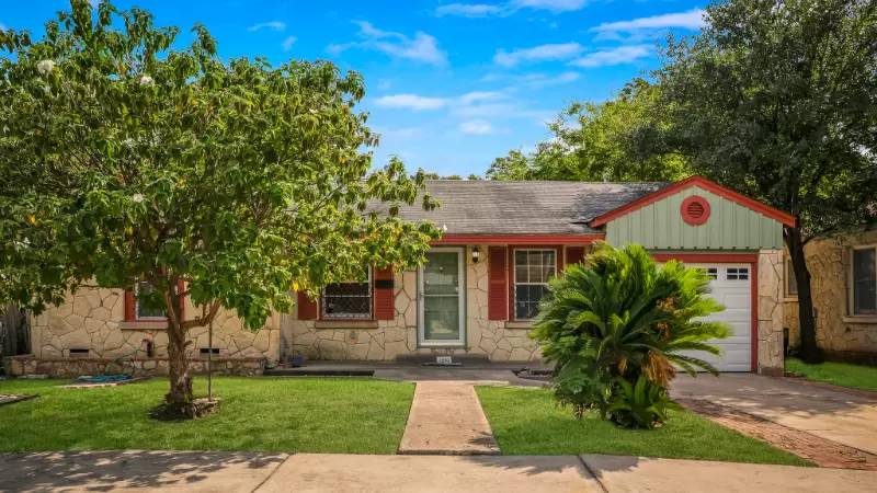 Property Image 1