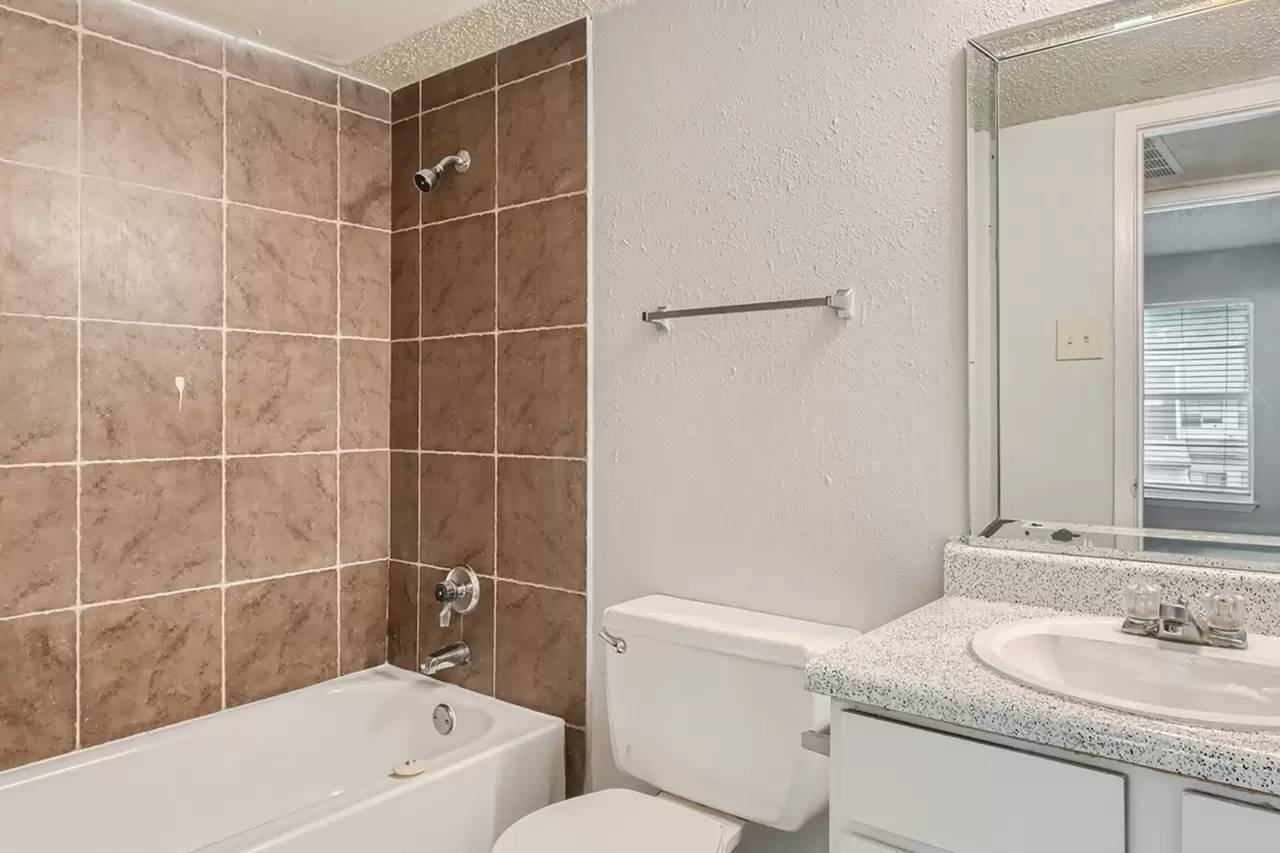 Property Image 101