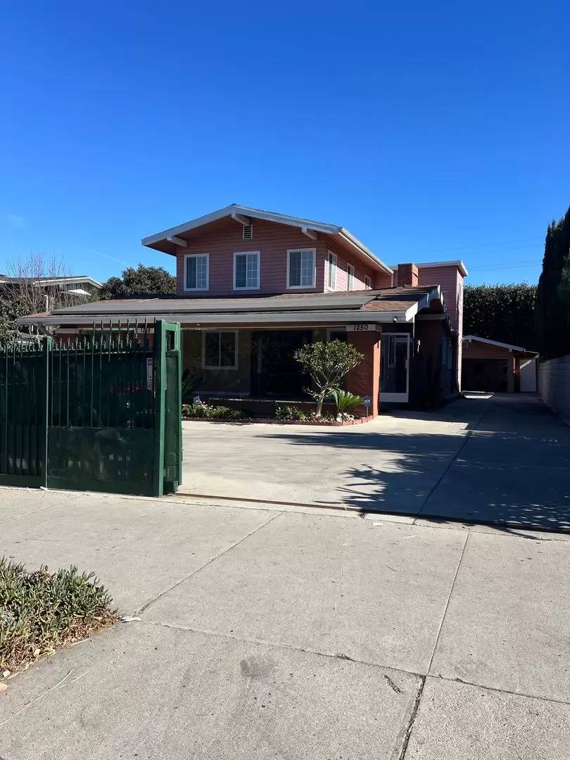 Property Image 1