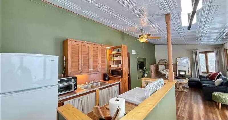 Property Image 6