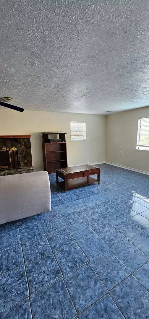 Property Image 100