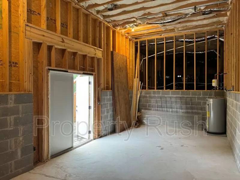 Property Image 79