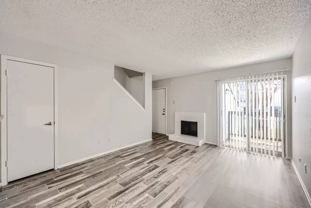 Property Image 103