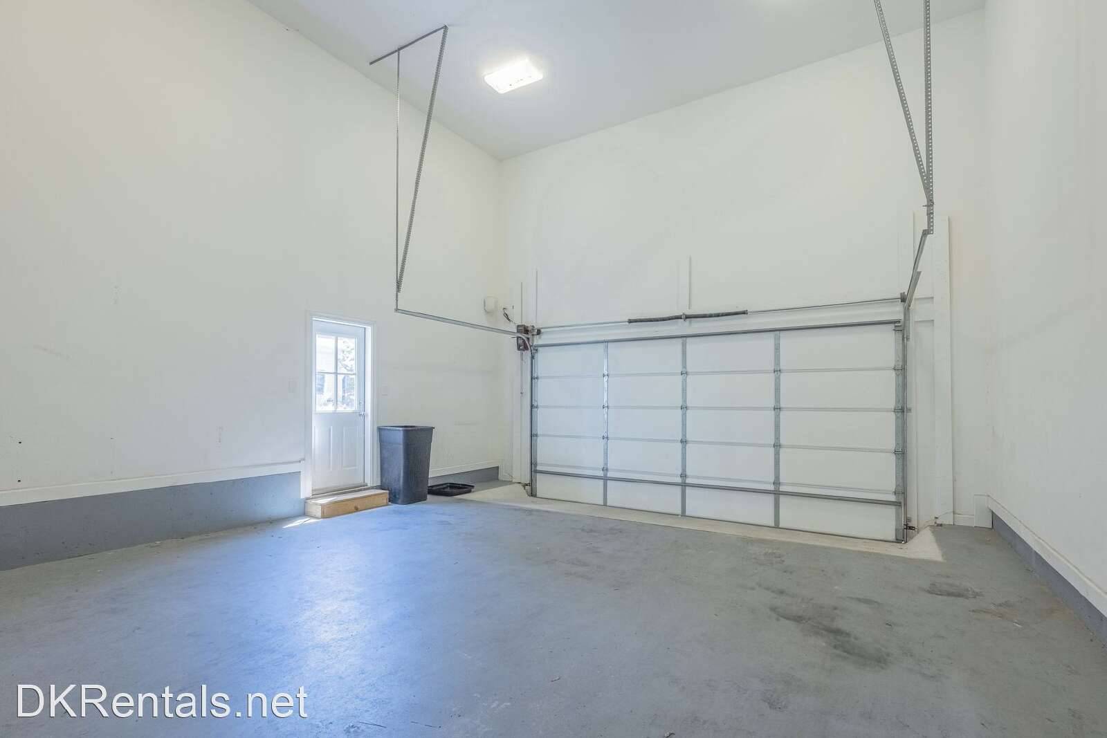 Property Image 100