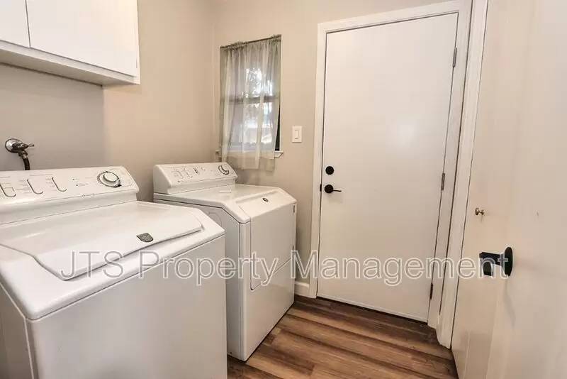 Property Image 77