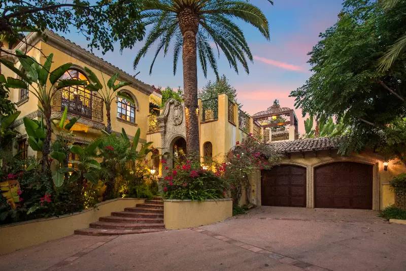 Property Image 1
