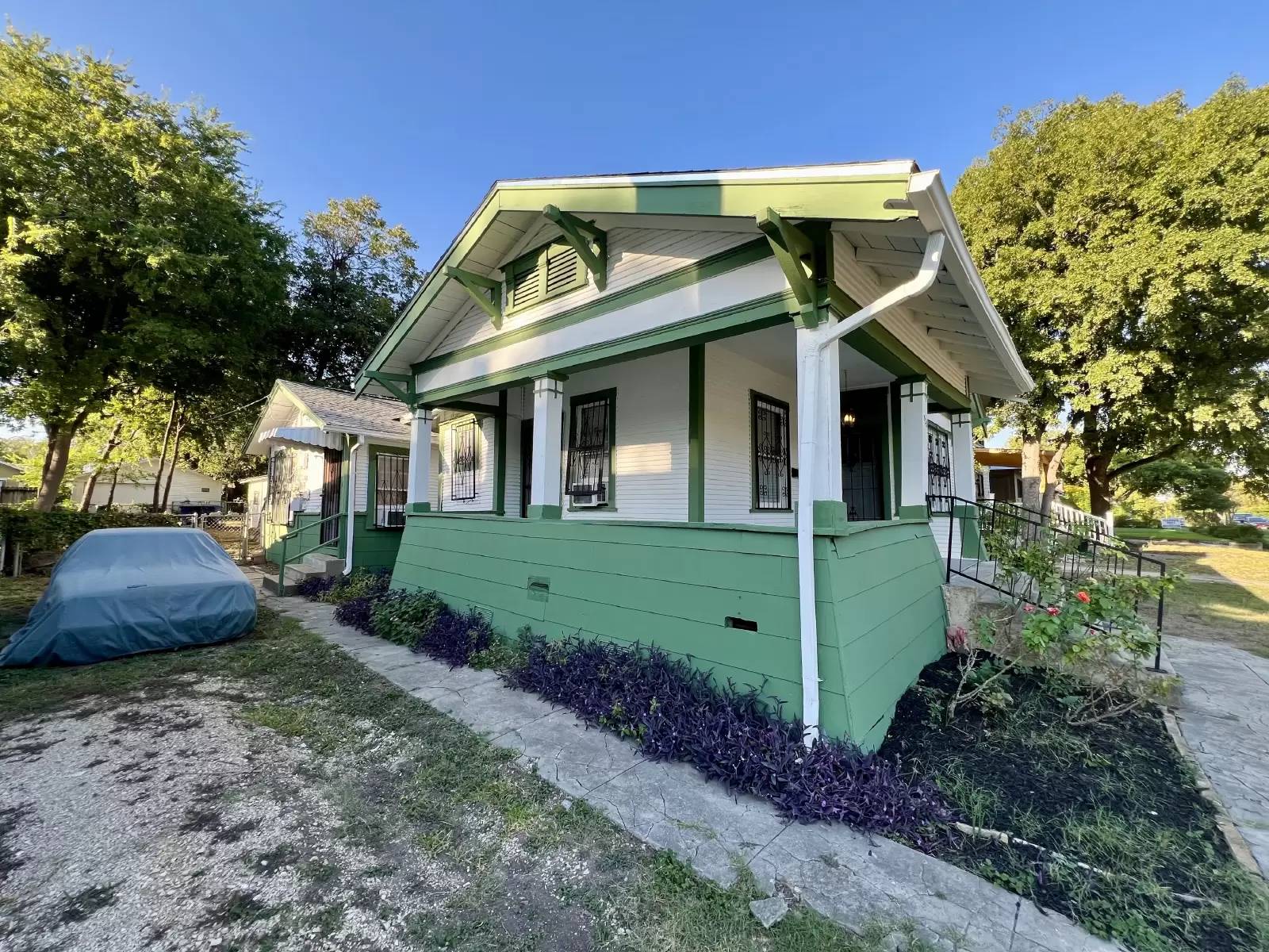 Property Image 4