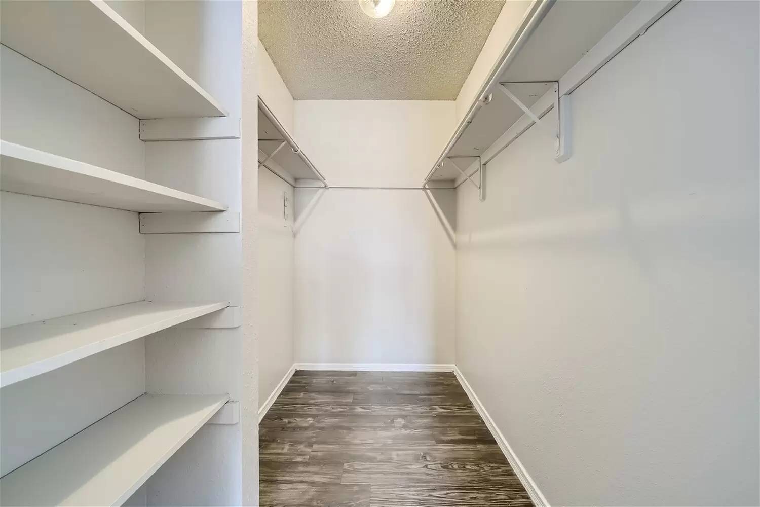 Property Image 104