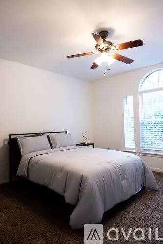 Property Image 100