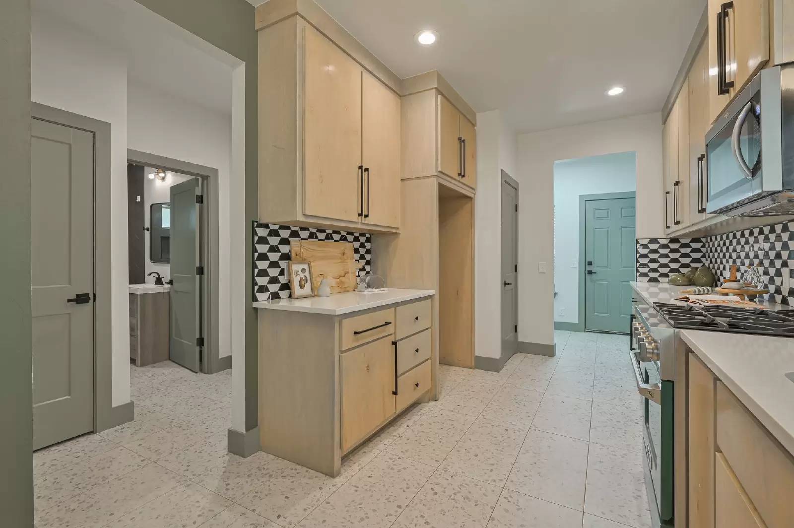 Property Image 11