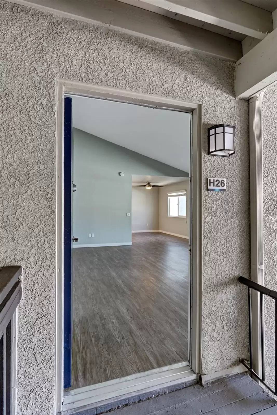Property Image 100
