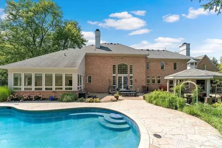 Property Image 16