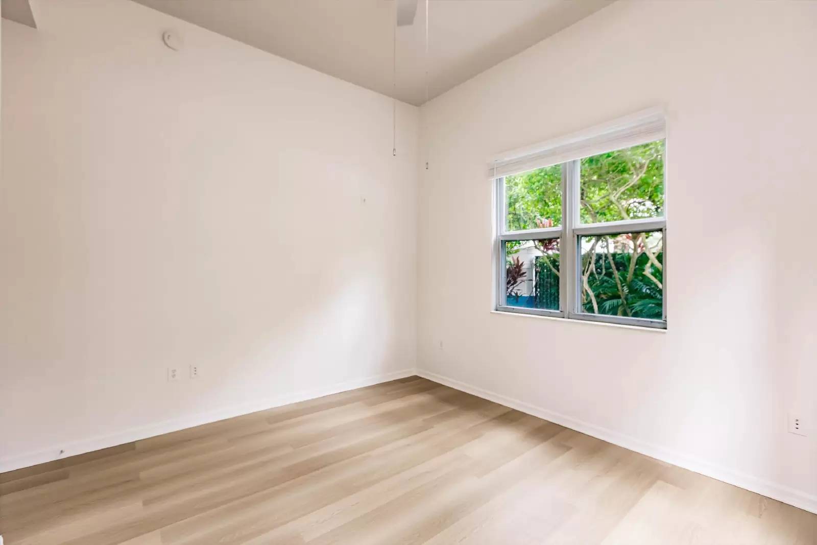 Property Image 104
