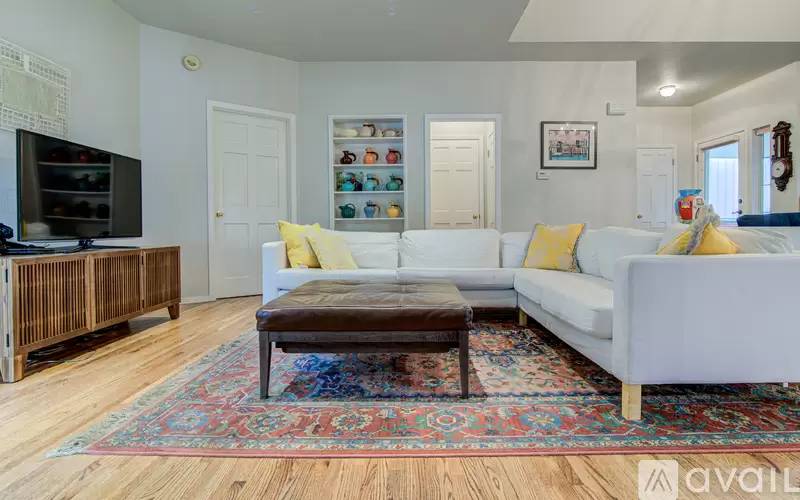 Property Image 6