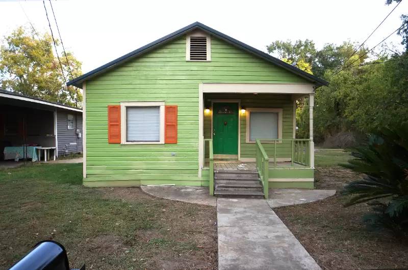 Property Image 1