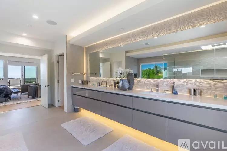 Property Image 104