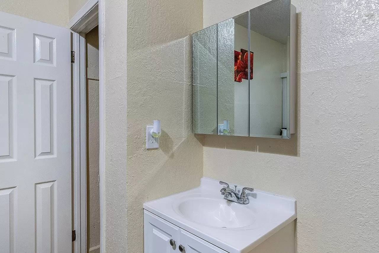 Property Image 66