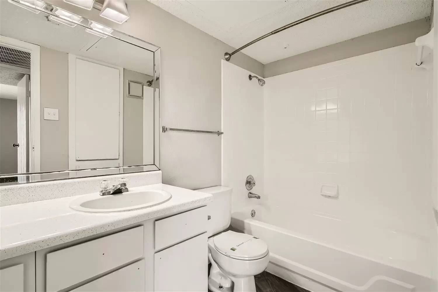 Property Image 137