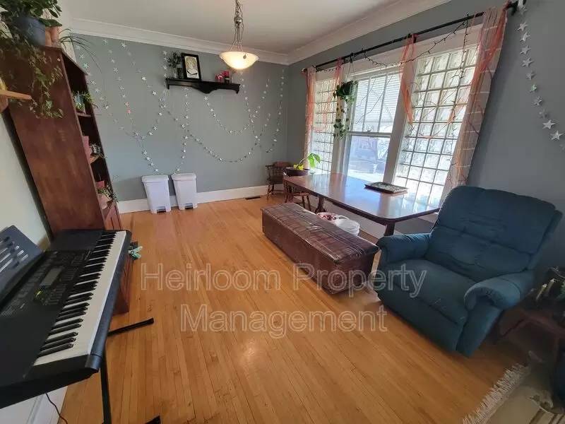 Property Image 6