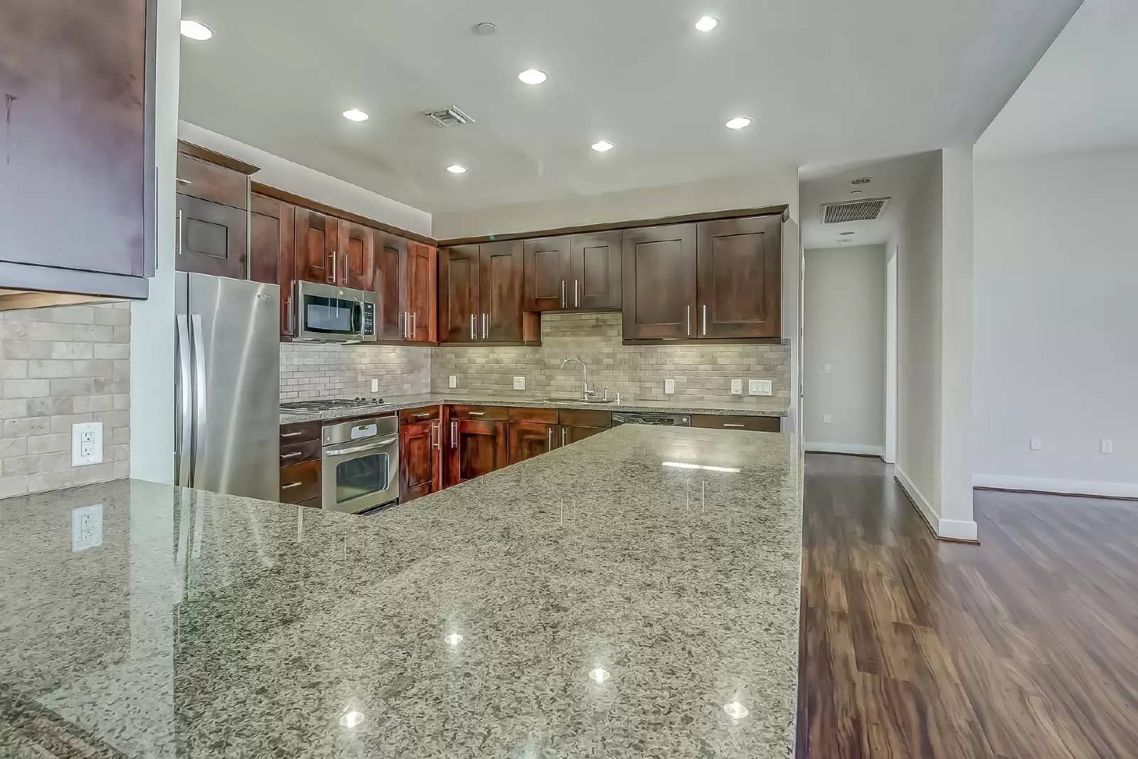 Property Image 76