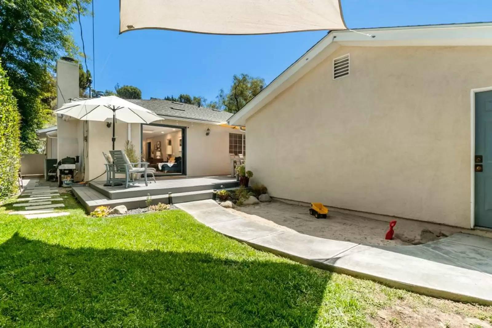 Property Image 8